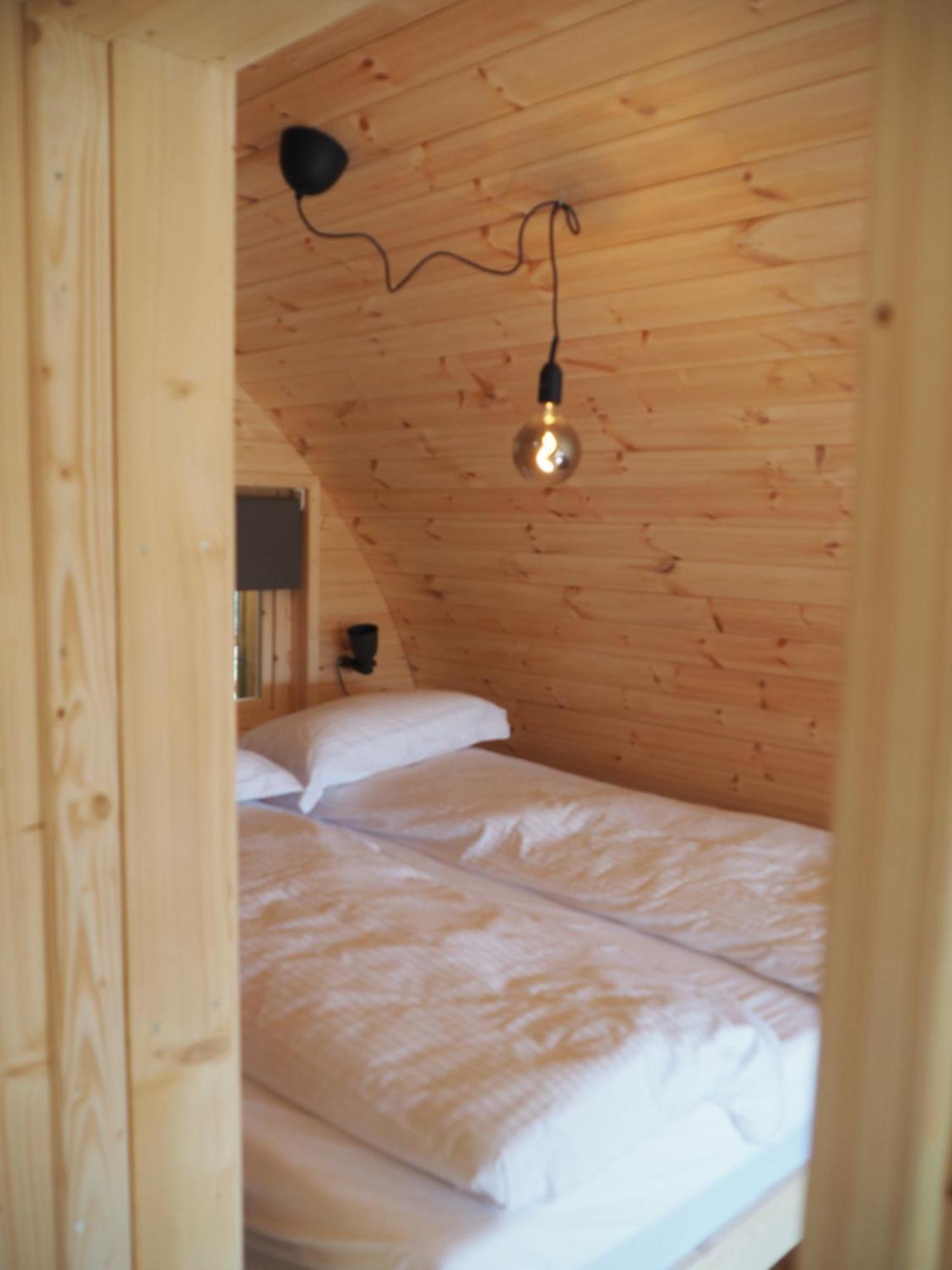Polderlodge ฮิลเลอคอม ภายนอก รูปภาพ
